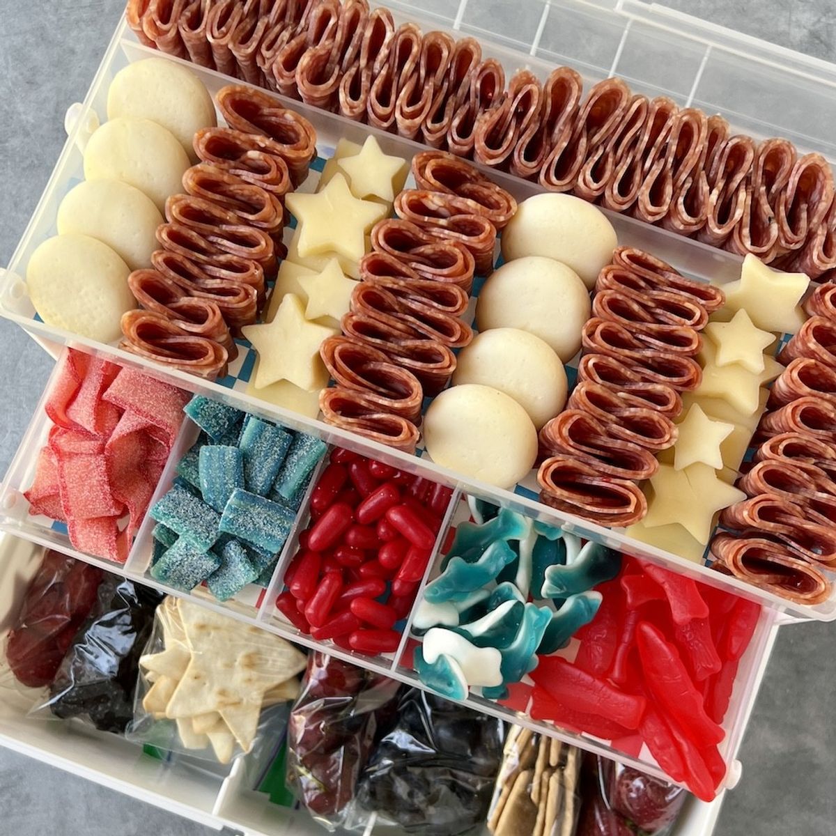 4th of july snackle boxes